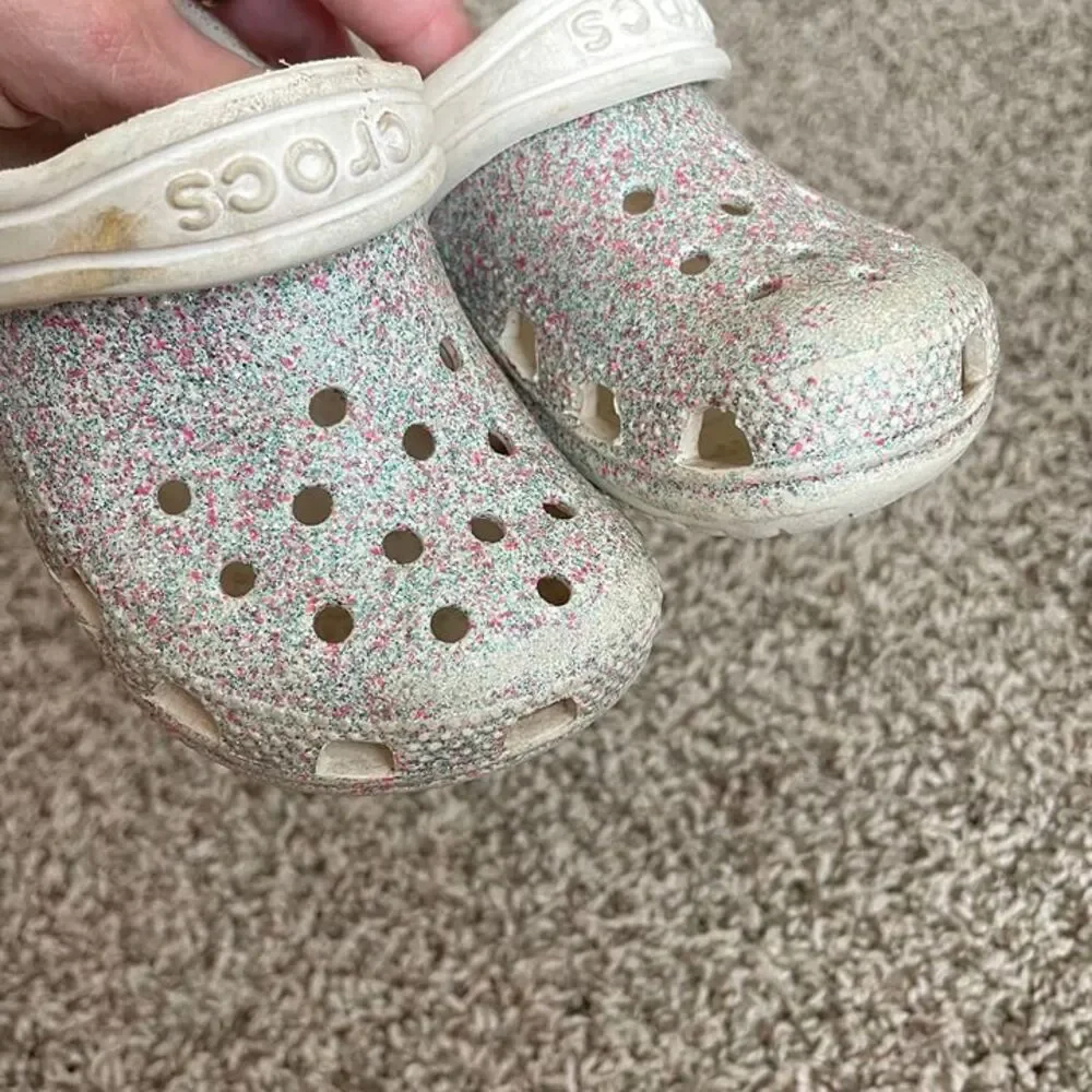 Size 7 / Toddler Girl Crocs Sandals